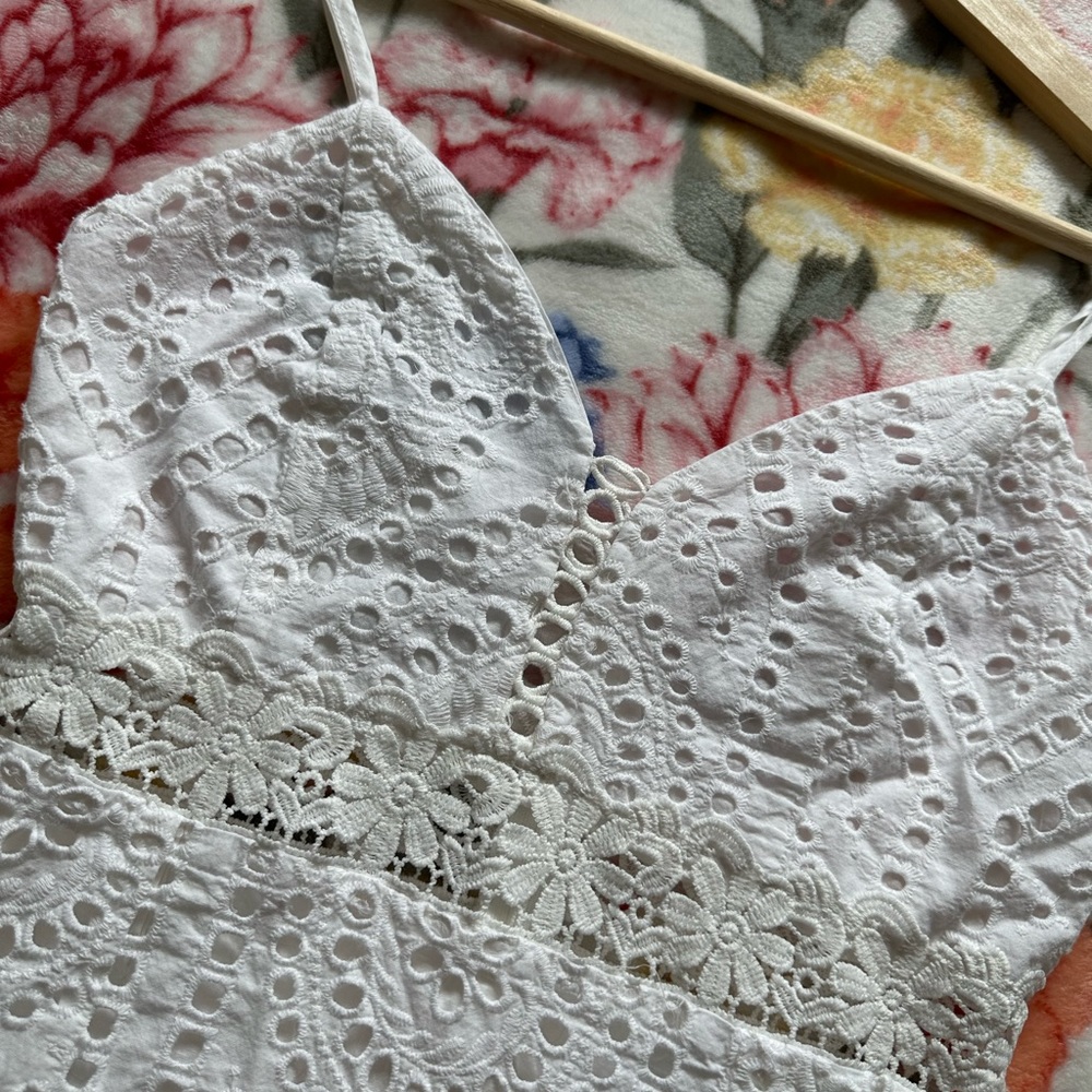 🤍White Eyelet Mini Dress🤍